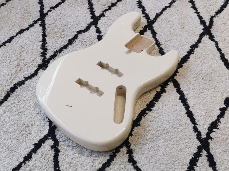 Jazz Bass Body - Image 2