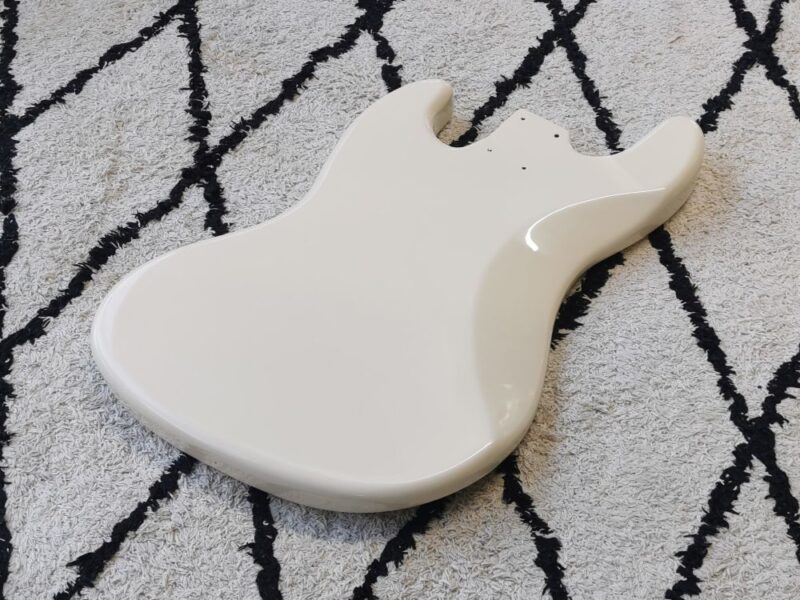 Jazz Bass Body - Image 3